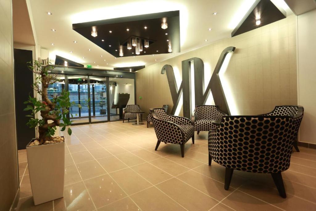 Les Suites - Konine 4 - Hotel & Bar & Restaurant Montceau-les-Mines Exteriér fotografie